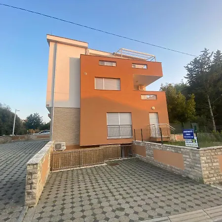 Apartment Misko *